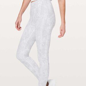 Lululemon Speed Up Tight Full-On Luxtreme 28" Eternal Wave White Size 4